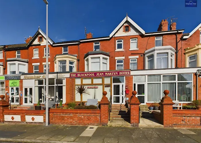 Pinnacle Hotel & Suites Formerly Jean Martyn Hotel Near Central Blackpool, Near Beach & Attractions
